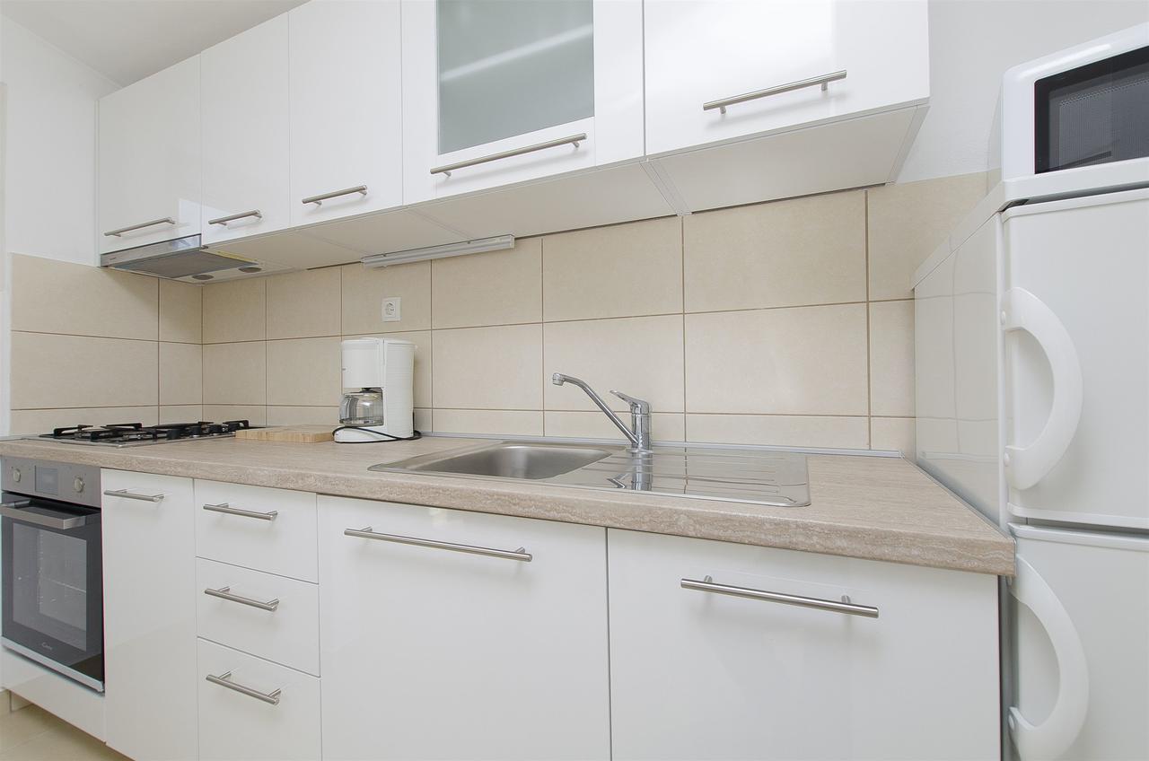 Apartment Josipa Примоштен Экстерьер фото